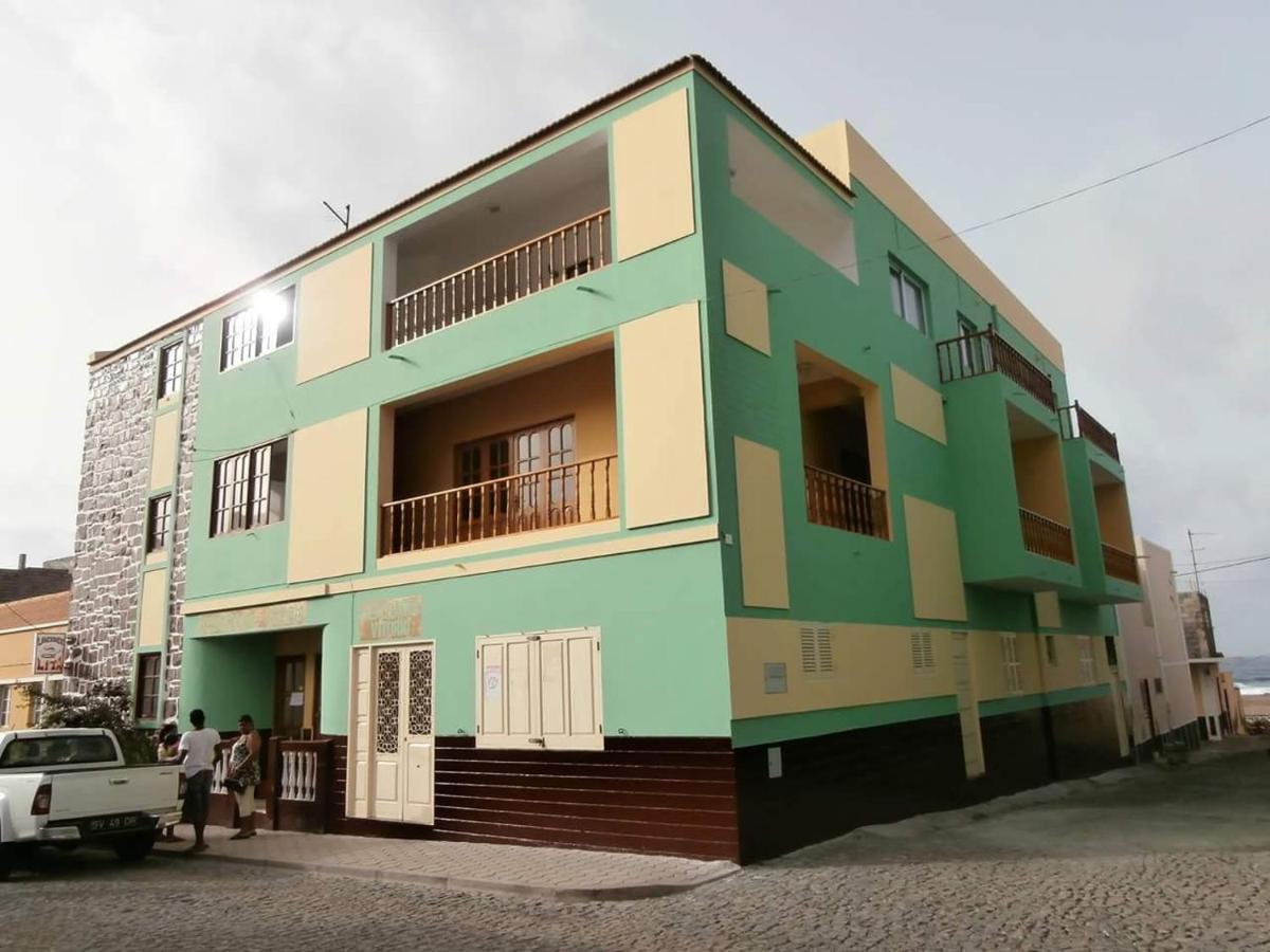 Hotel Residencial Vitoria Ponta Do Sol Exterior foto