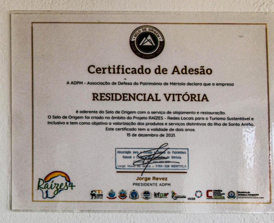 Hotel Residencial Vitoria Ponta Do Sol Exterior foto
