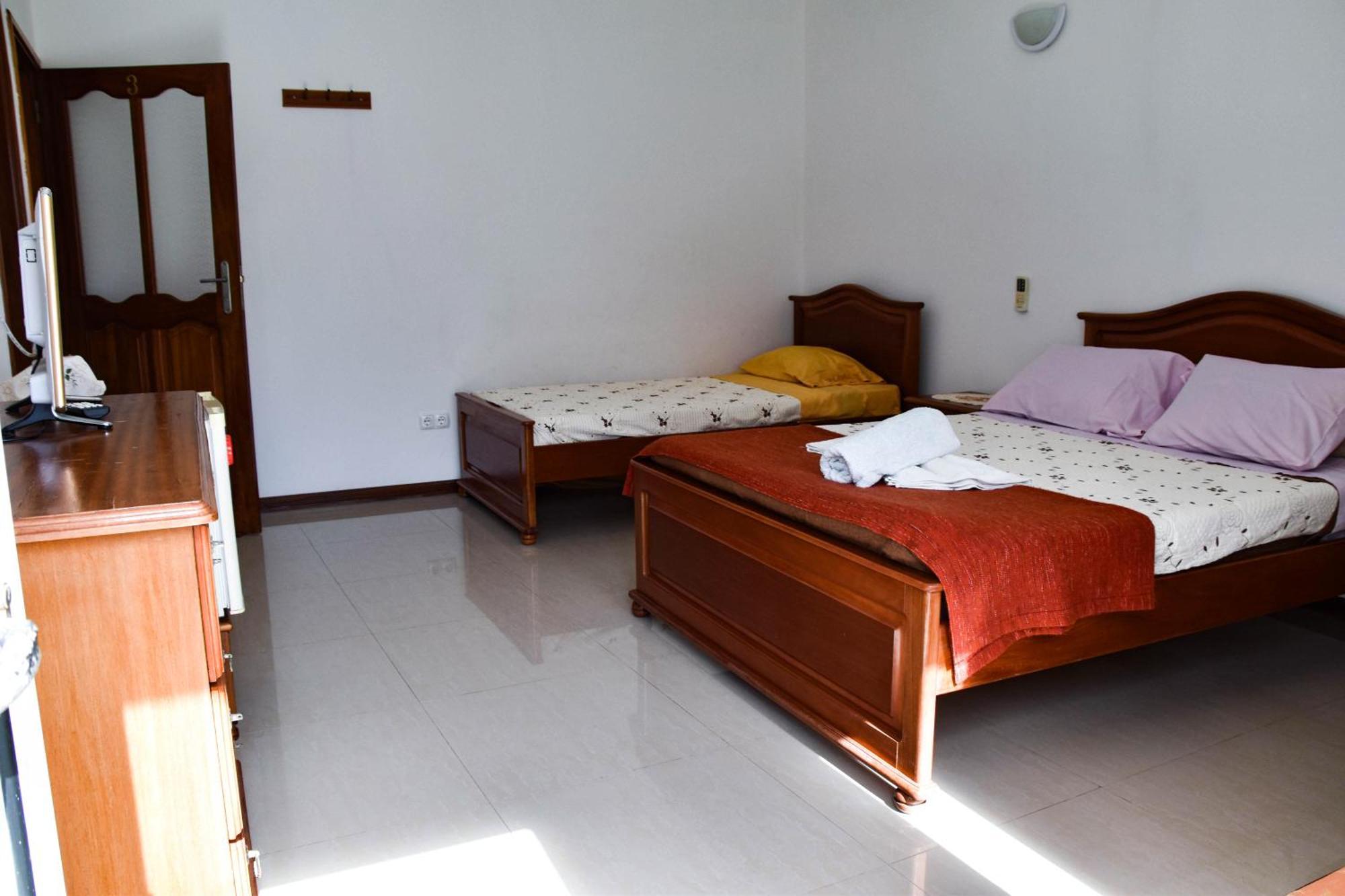 Hotel Residencial Vitoria Ponta Do Sol Habitación foto